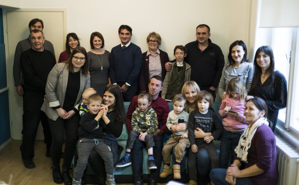 Božićno druženje u DEBRI