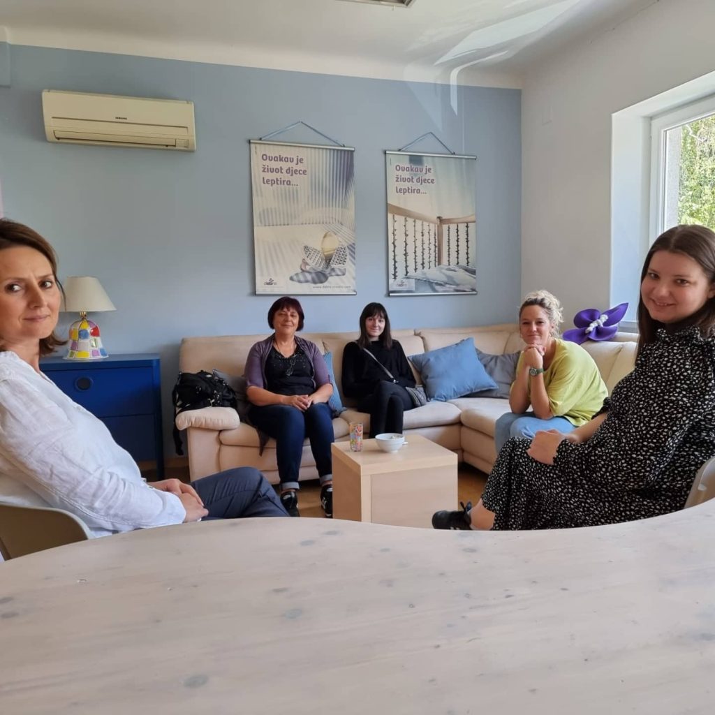 Posjet naše članice i njene majke u ured